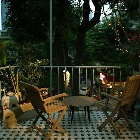 Bed and Breakfast The First Ba Trieu Ha Noi Hanói Exterior foto